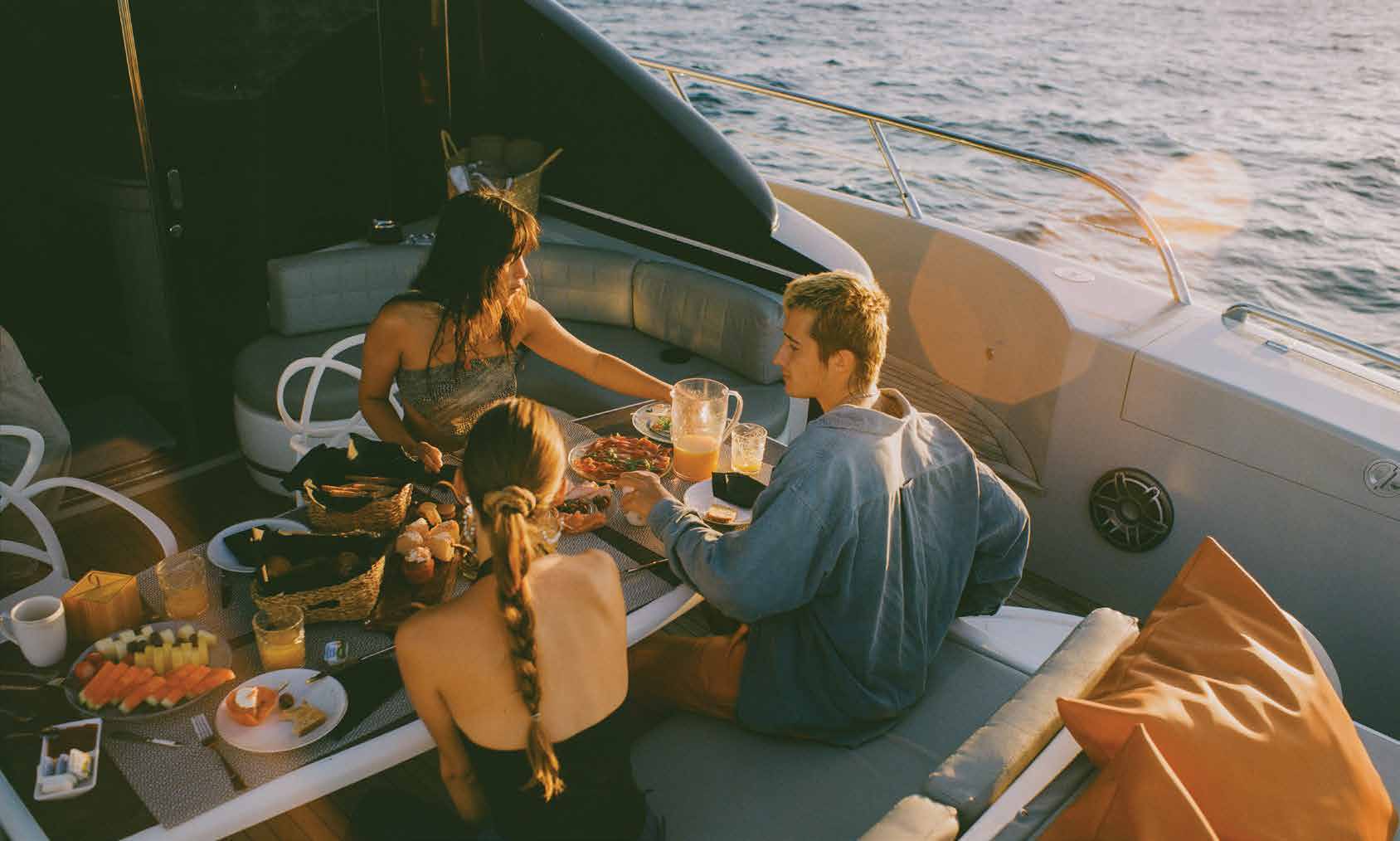 Plan your yacht day in Ibiza